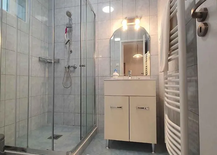 In - Balaton 39648 *