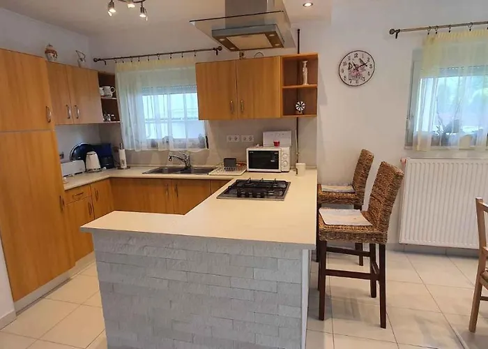 Ferienhaus In - Balaton 39648 *